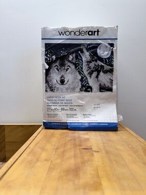 WonderArt Midnight Wolves Latch Hook Rug Kit - Gray & White Wolves